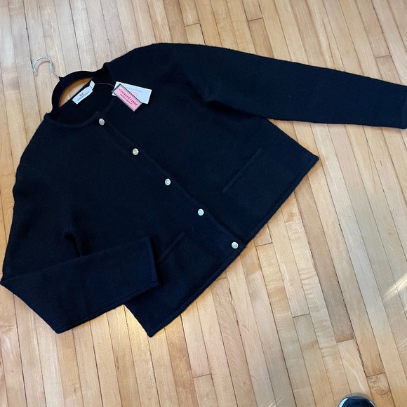 VINEYARD VINES NWT Sweater Knit Lady Jacket Gold Logo Buttons Boxy Fit Preppy - Picture 1 of 12